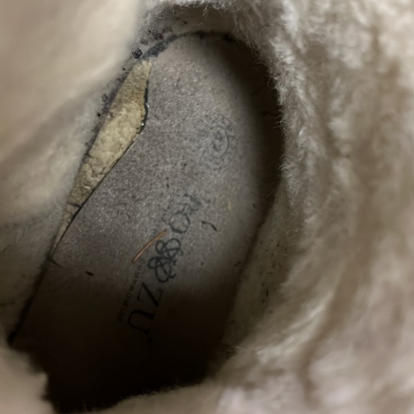 Po-Zu Black Lace-up Winter Boots - Picture 12 of 12